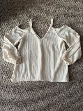 Eyeshadow Cream Cold-Shoulder Waffle Knit Sweater